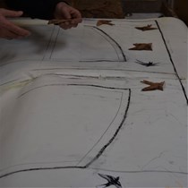 Mahognifugle. Vi er i gang med at lave en dobbeltdør der skal dekoreres med træfugle i form af udkårede mahognisvaler.